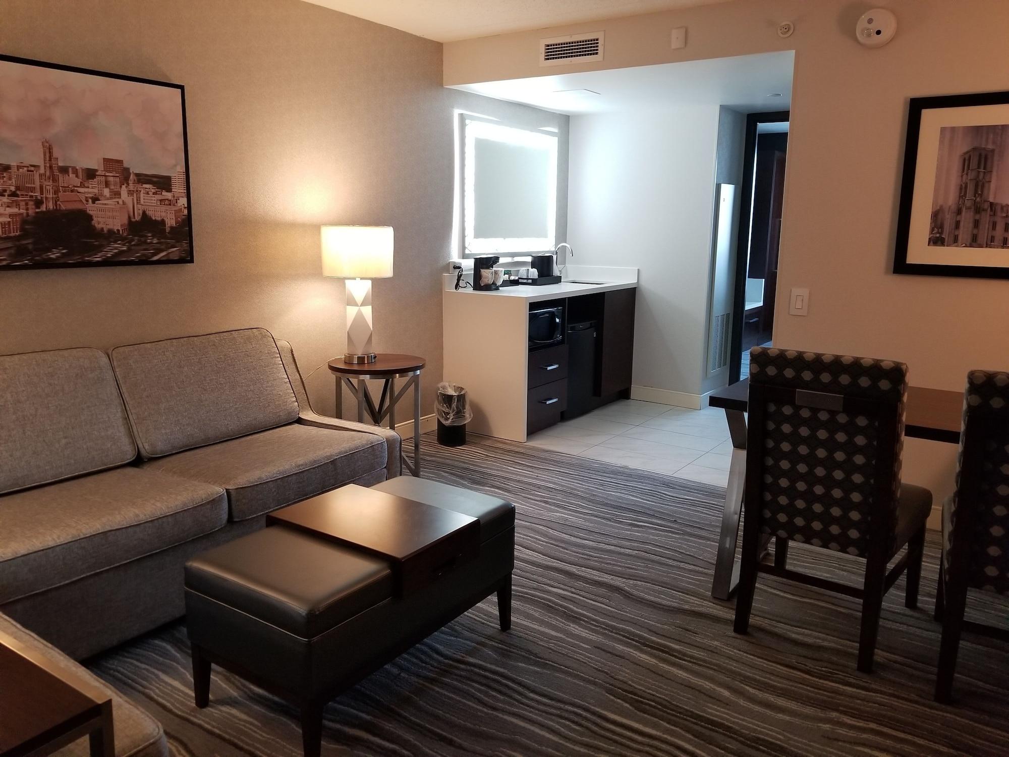 Embassy Suites Syracuse East Syracuse Buitenkant foto