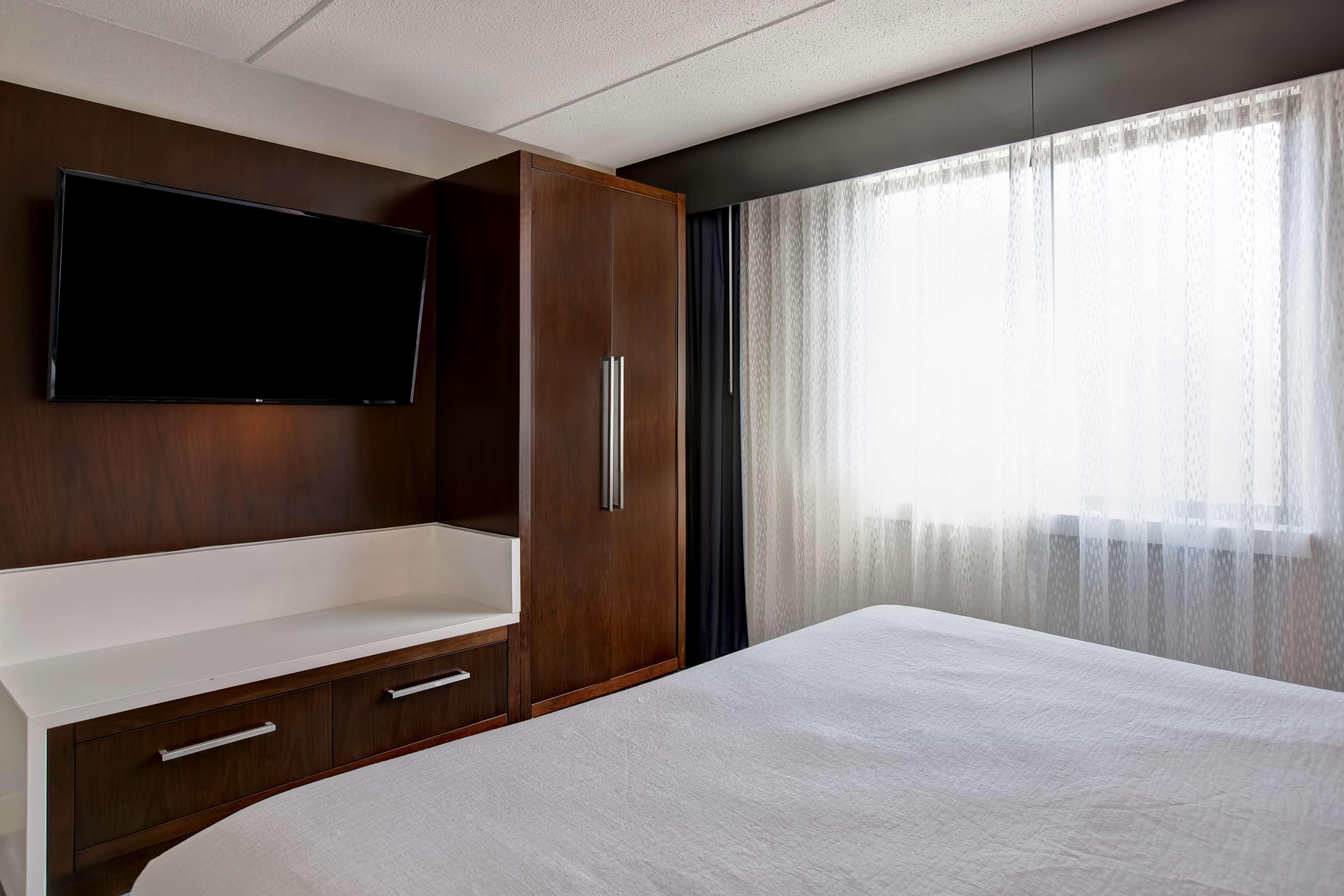 Embassy Suites Syracuse East Syracuse Buitenkant foto