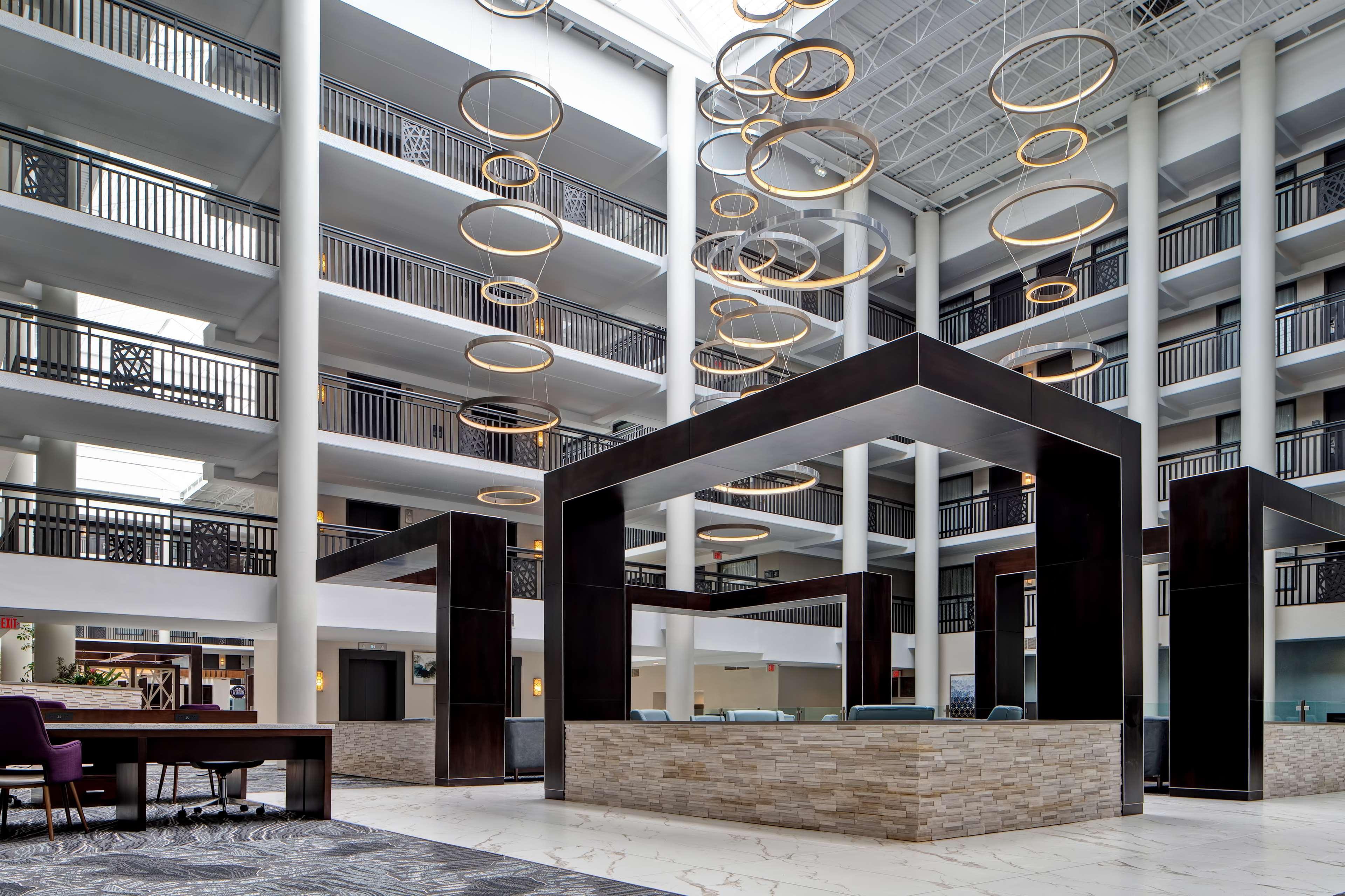 Embassy Suites Syracuse East Syracuse Buitenkant foto