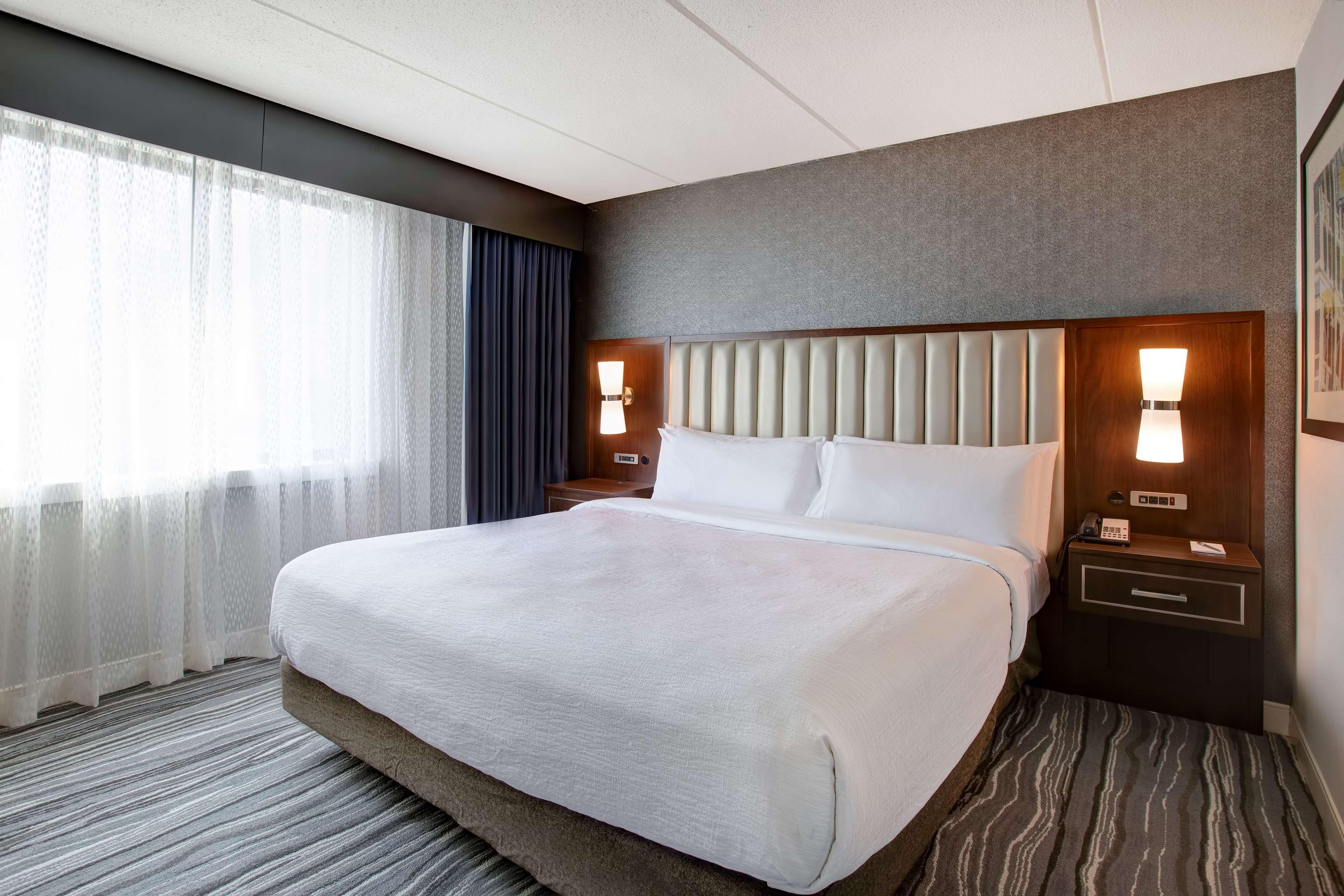 Embassy Suites Syracuse East Syracuse Buitenkant foto