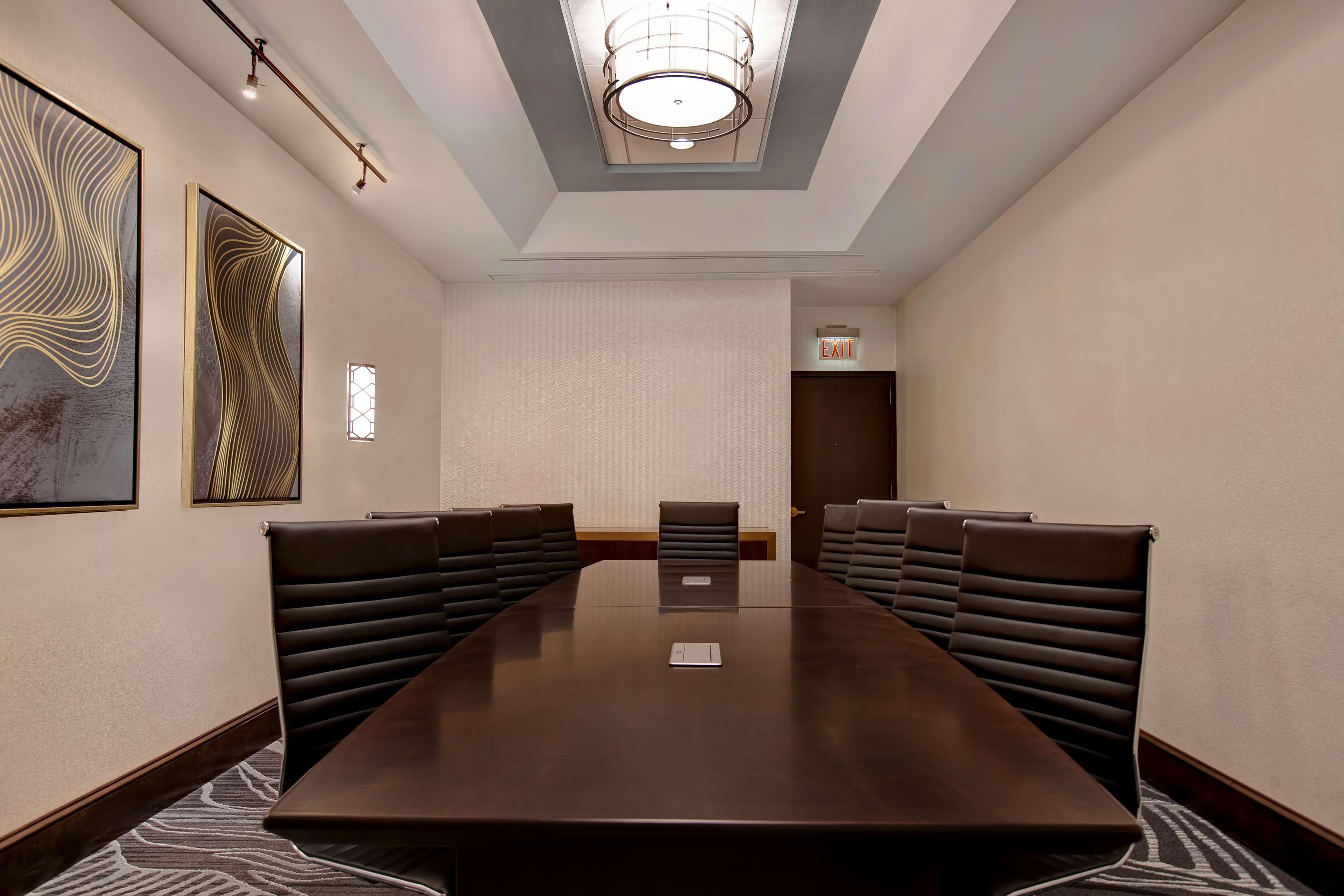 Embassy Suites Syracuse East Syracuse Buitenkant foto