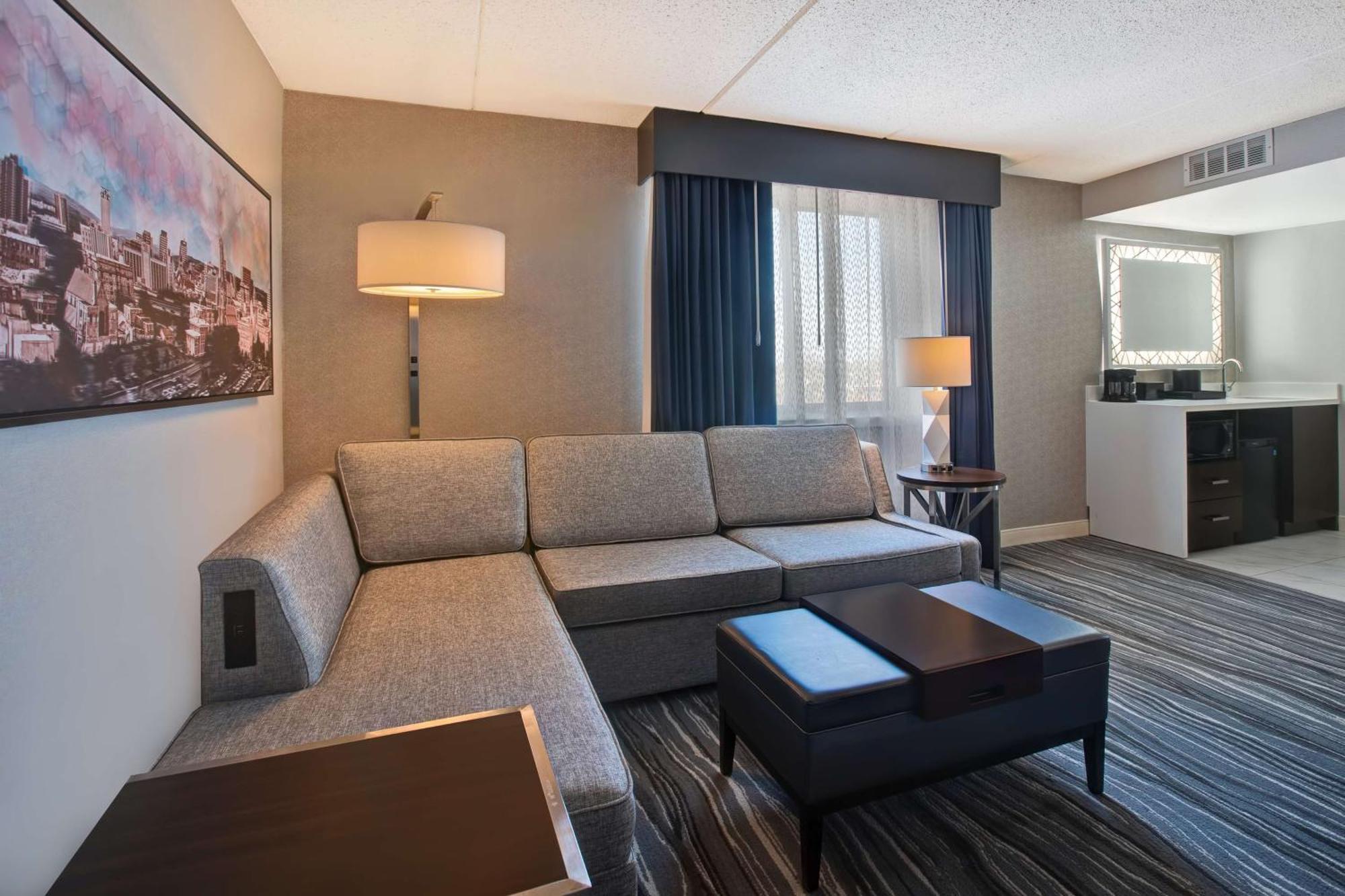 Embassy Suites Syracuse East Syracuse Buitenkant foto